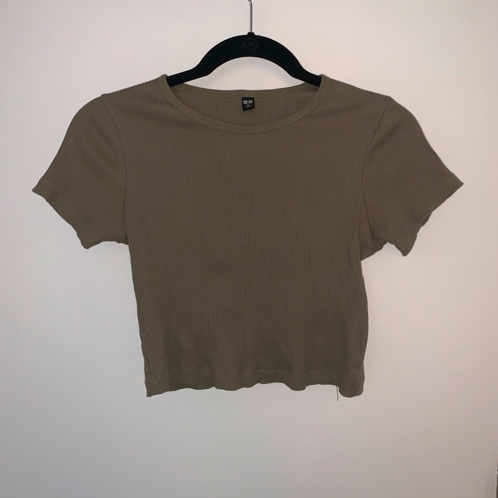 Uniqlo | Green Cropped Ribbed T-Shirt